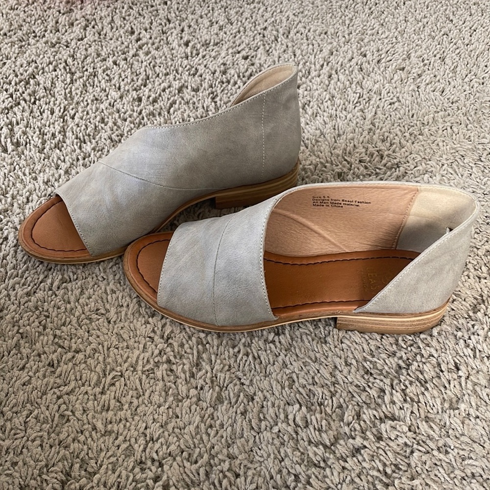 Open Side / Toe Shoe